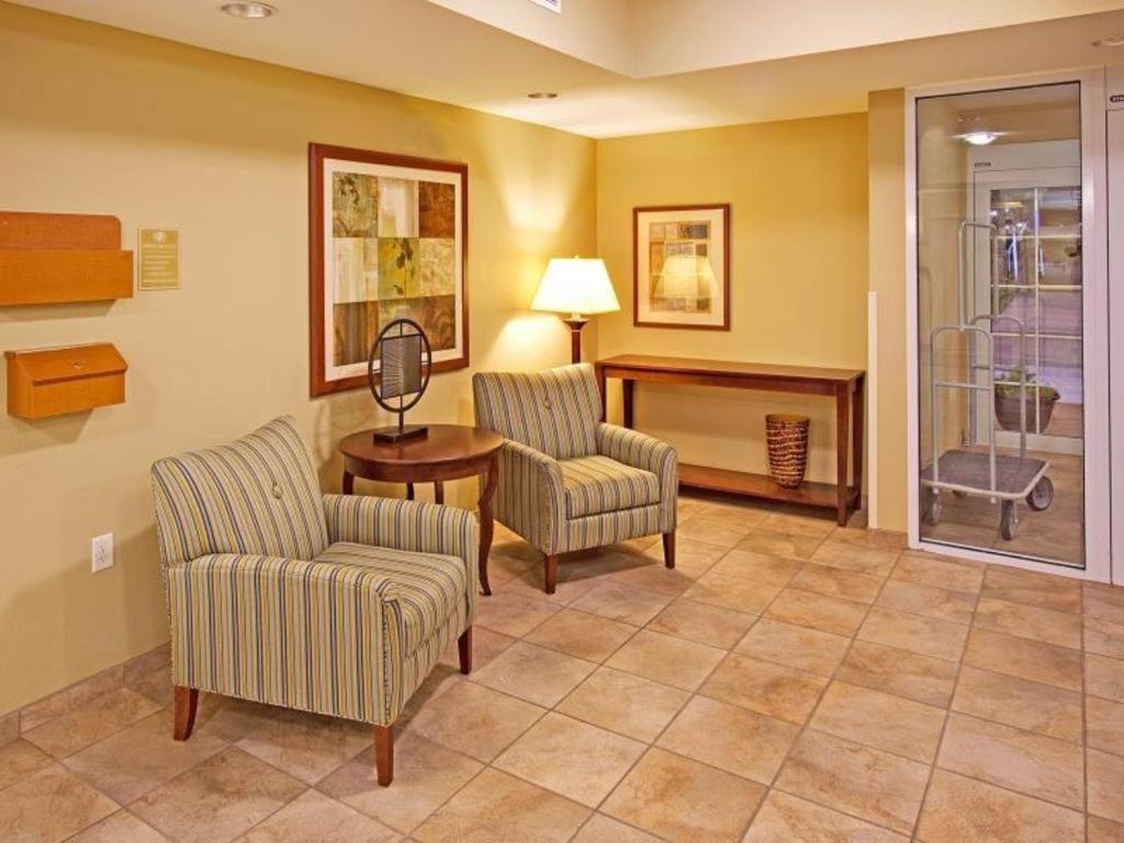Candlewood Suites Bellevue Exterior photo